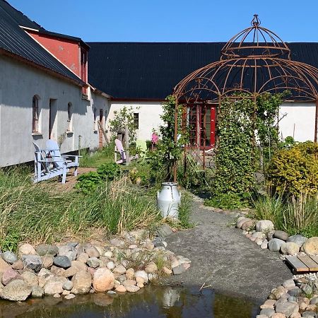 Strandbadsgarden B&B Löderup Exterior foto