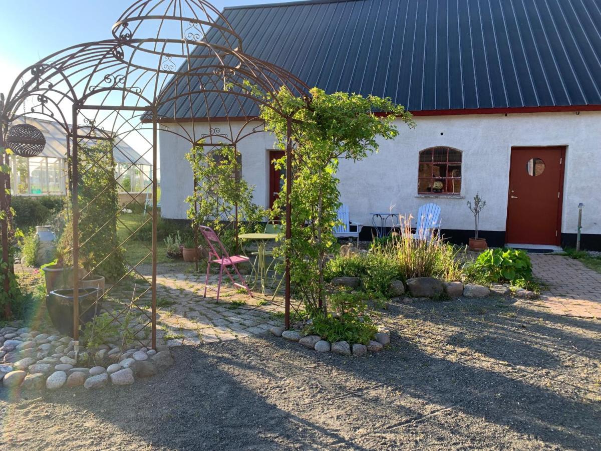 Strandbadsgarden B&B Löderup Exterior foto
